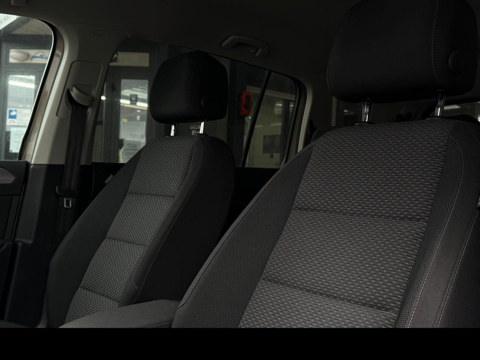 Volkswagen Touran Comfortline DSG 2.0 TDI, 7-Sitzer, ACC foto 20