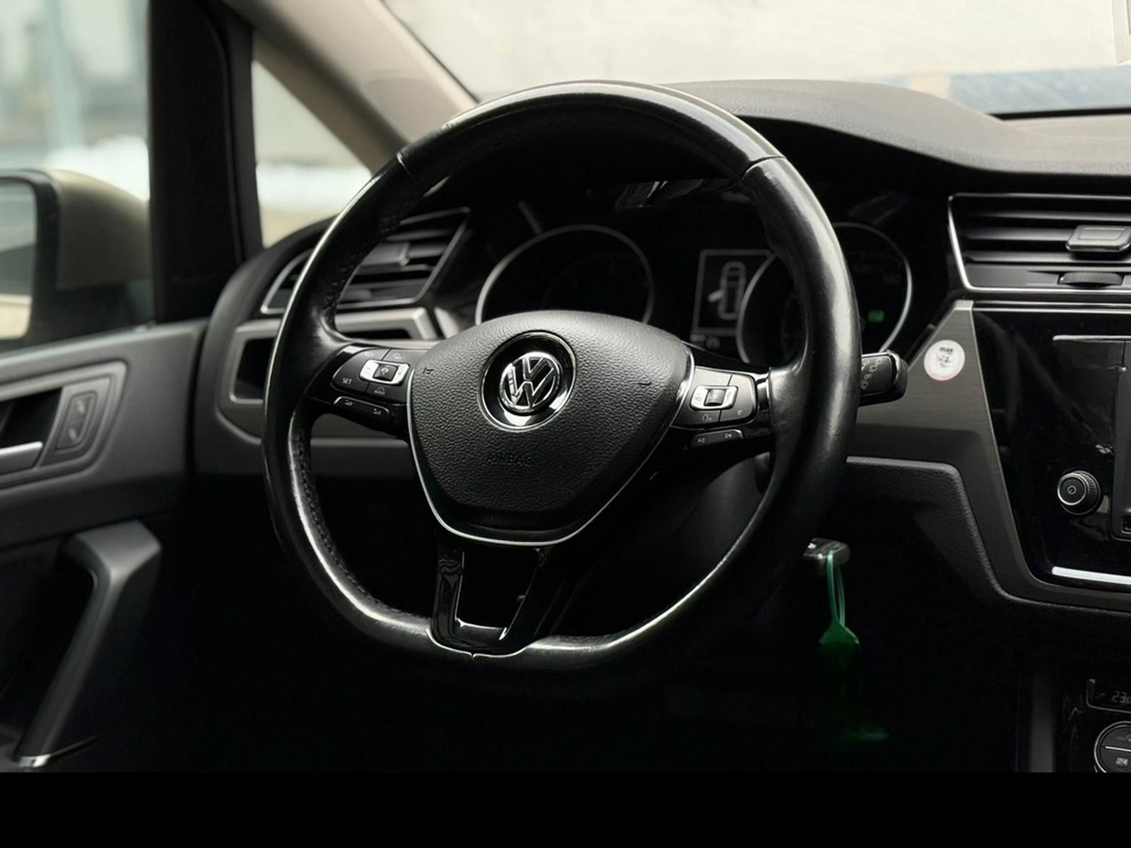 Volkswagen Touran Comfortline DSG 2.0 TDI, 7-Sitzer, ACC foto 21