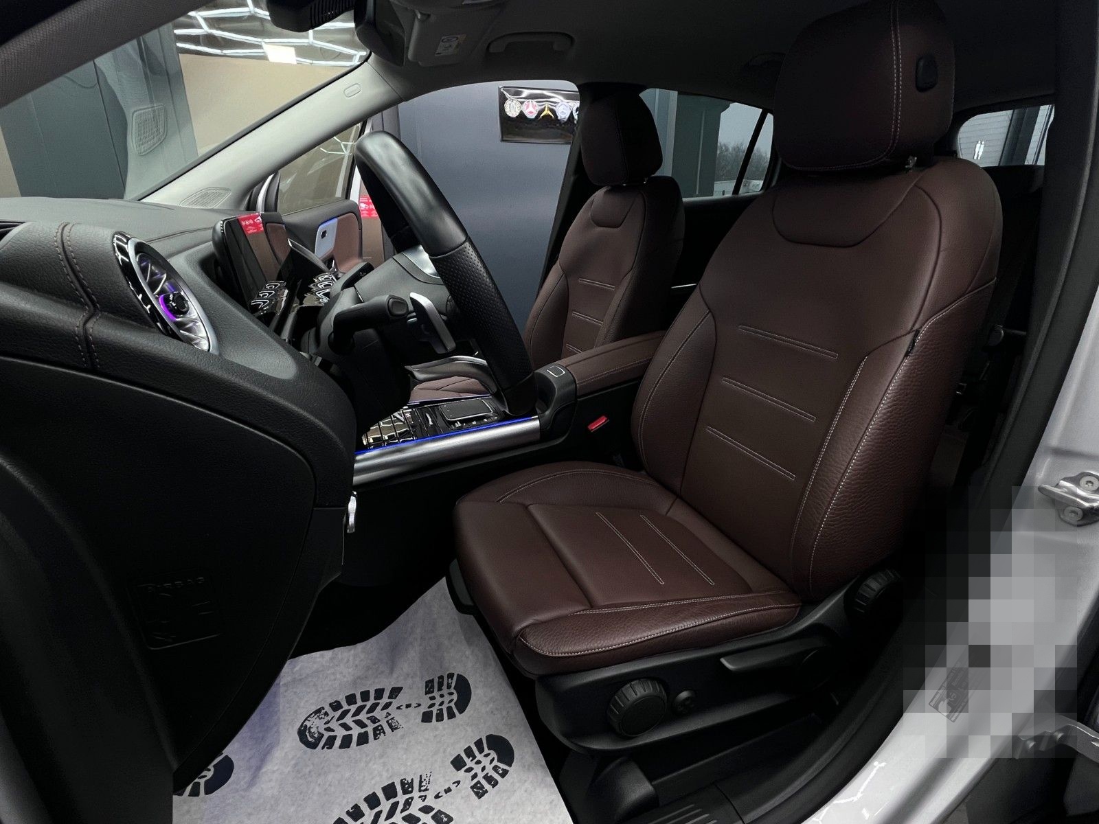 Mercedes-Benz GLA 250e 8G AMG-LINE LED DIST+HUD AUGR+KAM LEDER foto 13