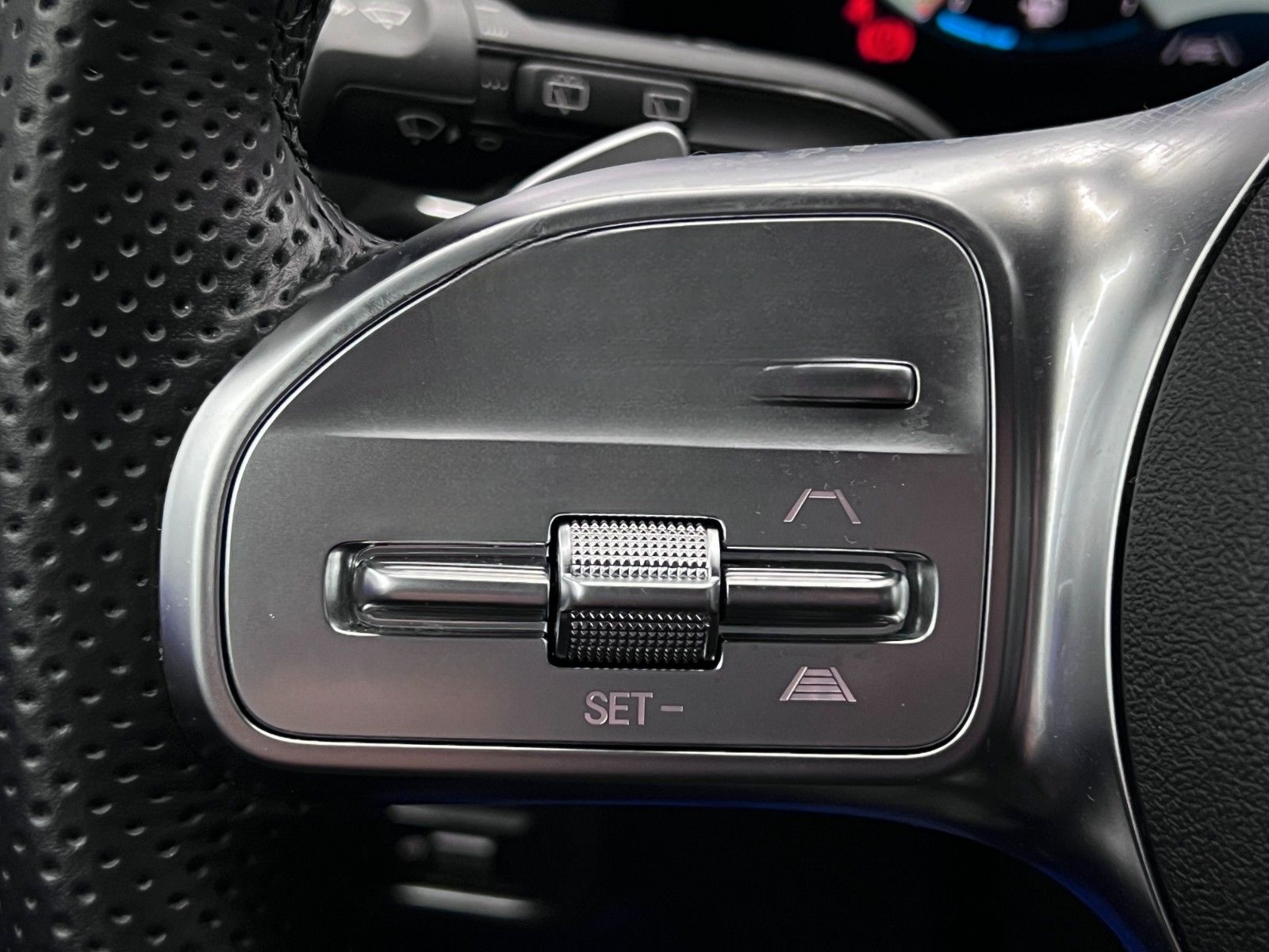 Mercedes-Benz GLA 250e 8G AMG-LINE LED DIST+HUD AUGR+KAM LEDER foto 21