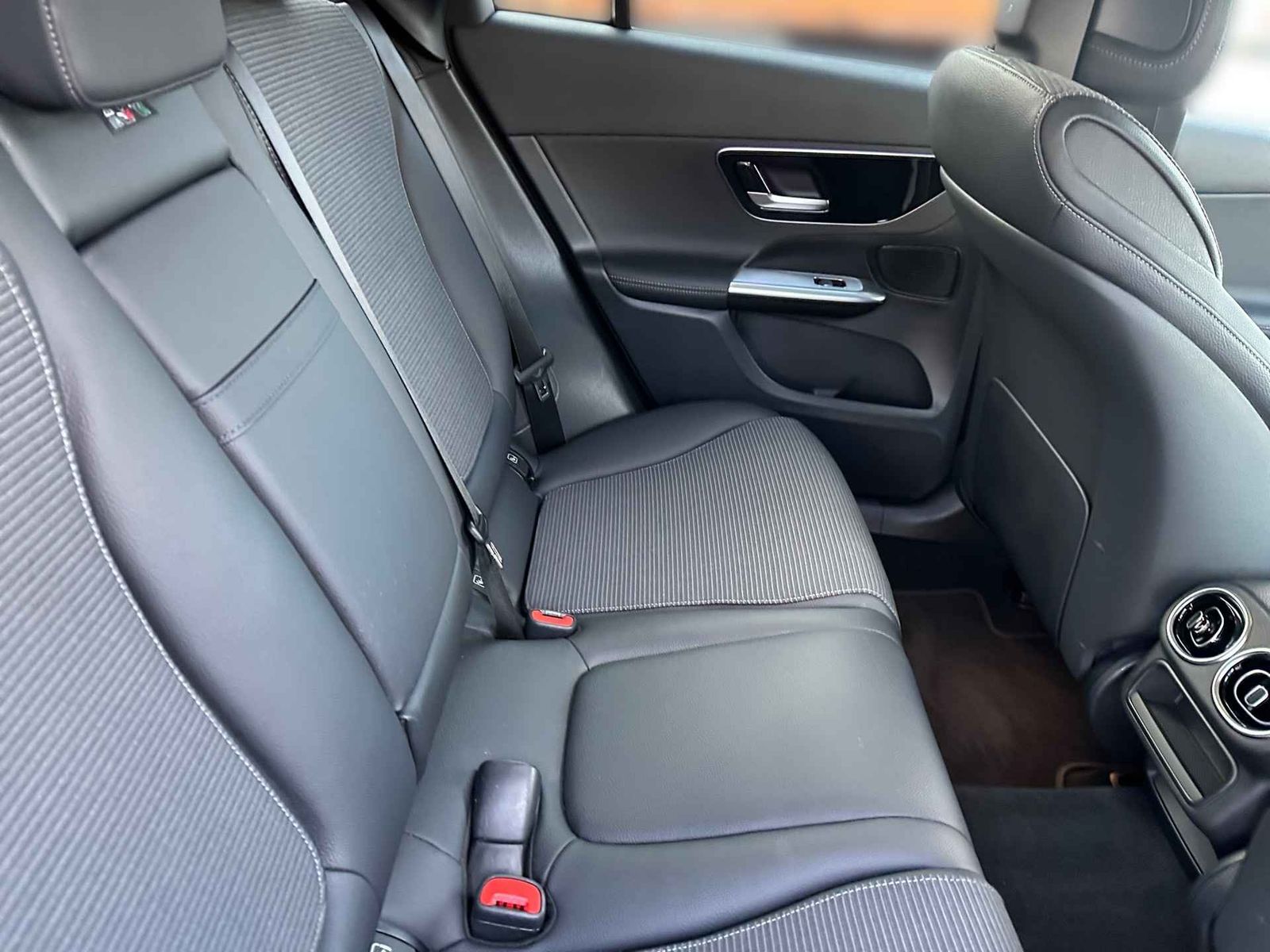 Mercedes-Benz GLC 220 d 4M Avantgarde++DIGITAL+Distr+AHK+Kam foto 12