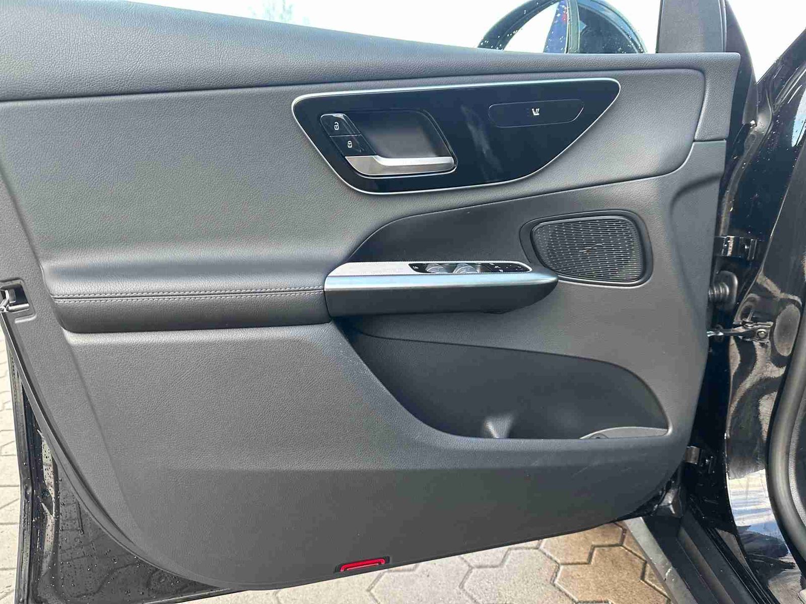 Mercedes-Benz GLC 220 d 4M Avantgarde++DIGITAL+Distr+AHK+Kam foto 18