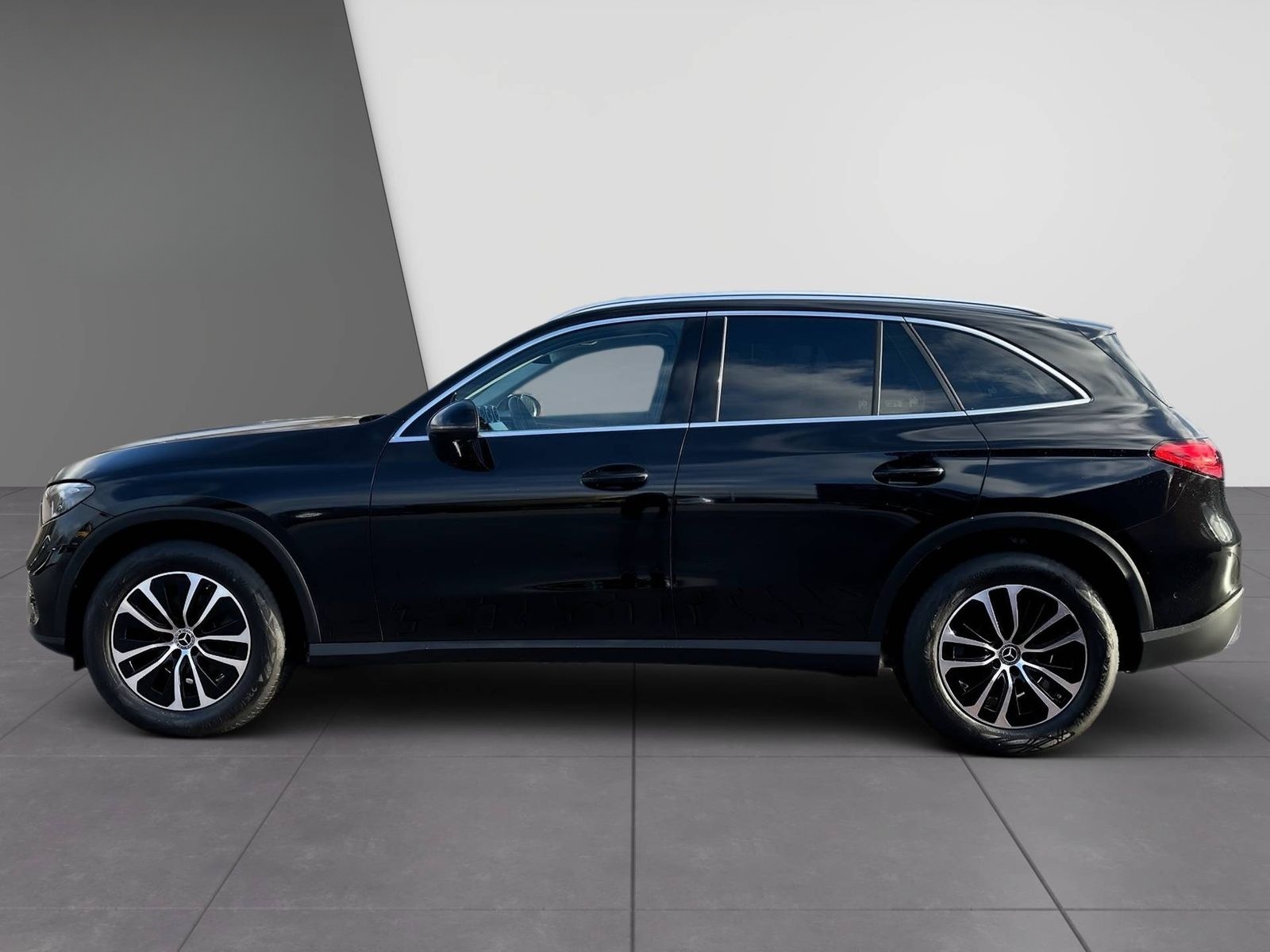 Mercedes-Benz GLC 220 d 4M Avantgarde++DIGITAL+Distr+AHK+Kam foto 5