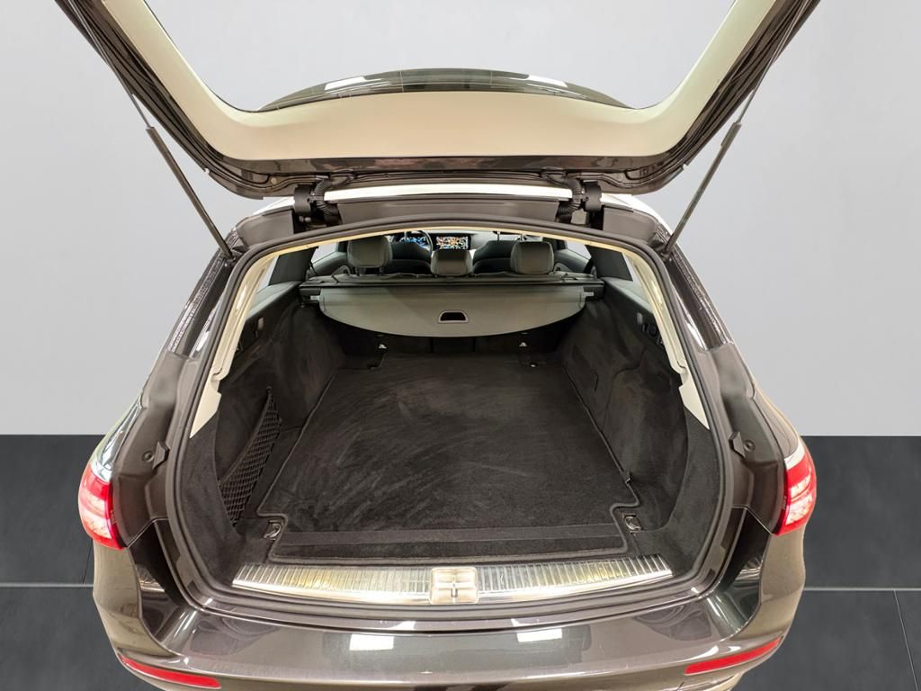 Mercedes-Benz E 400 Td 4M AVANTGARDE|DISTR|LED|360°|HUD|AMBI foto 17