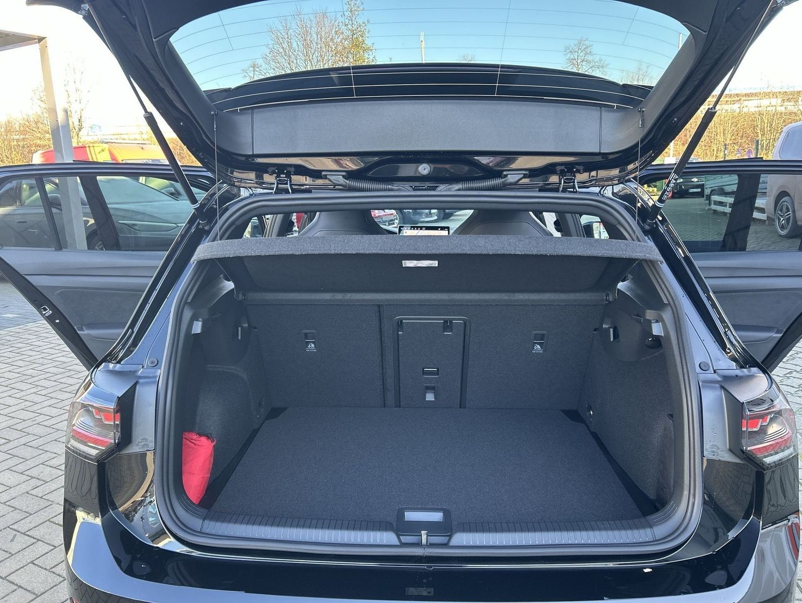 Volkswagen Golf R-Line 1.5 l DSG Black Style LED Matrix foto 8