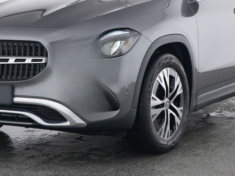 Mercedes-Benz GLA 200 d 4Matic AHK / Pano / Kamera / foto 3