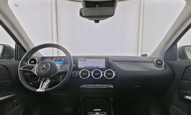 Mercedes-Benz GLA 200 d 4Matic AHK / Pano / Kamera / foto 7