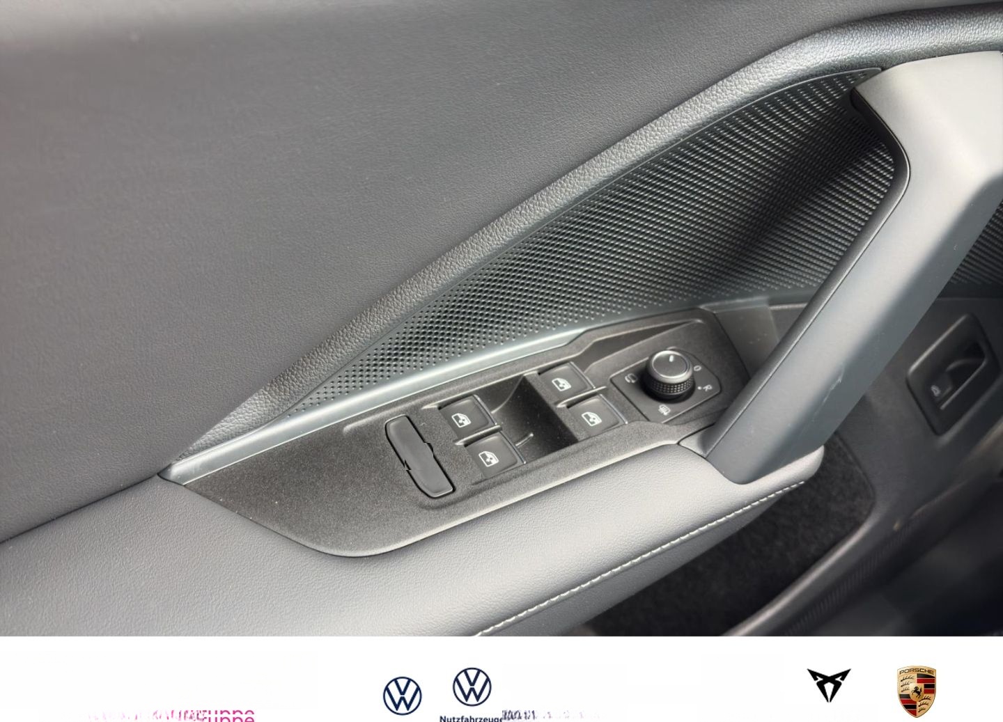 Volkswagen Tiguan 2.0 kW 4Motion R-Line TSI DSG+ERGOACTIV foto 16