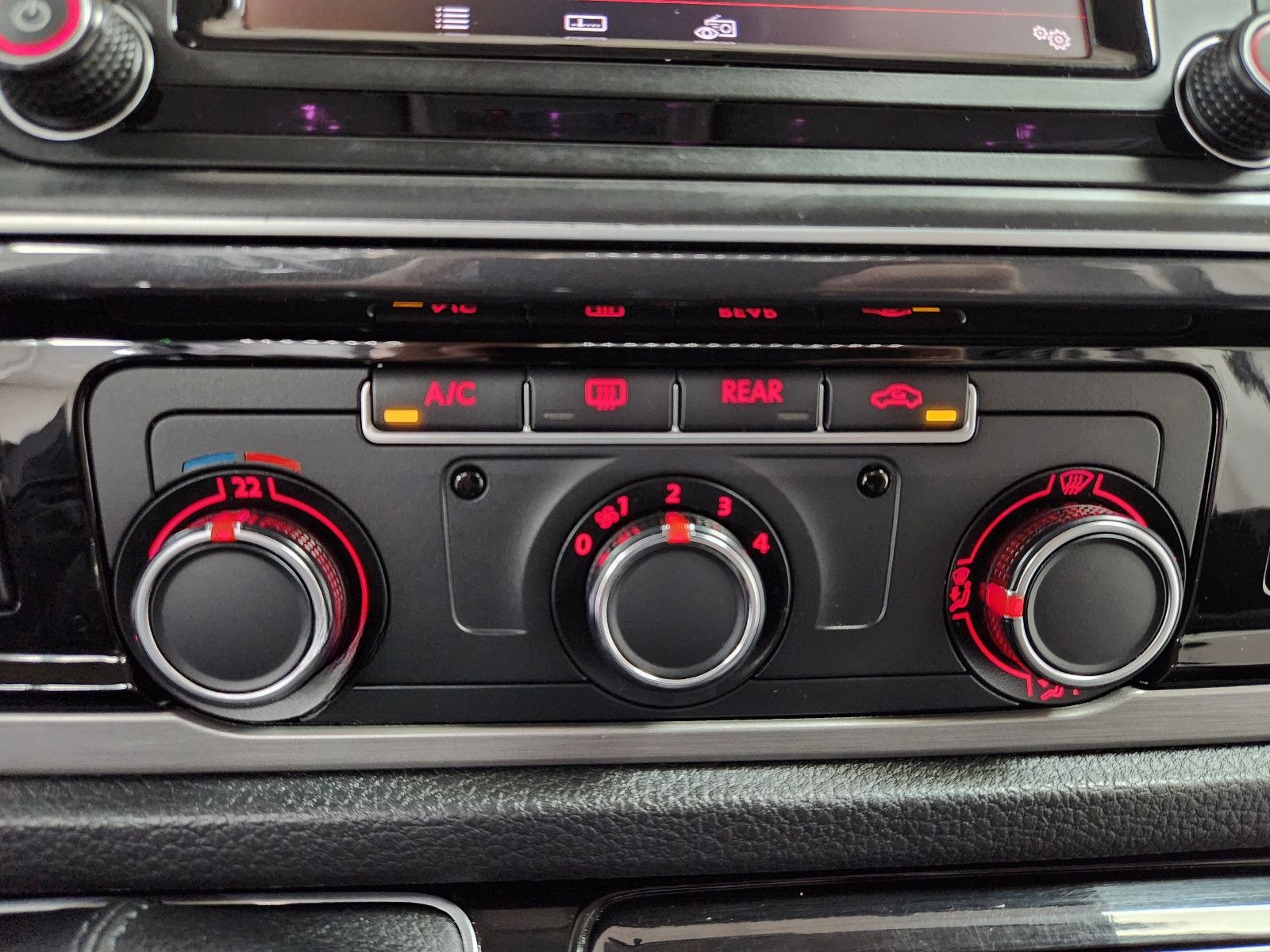 Volkswagen T6 Multivan Comfortline 2x Schiebetür Stdhzg M&S foto 21