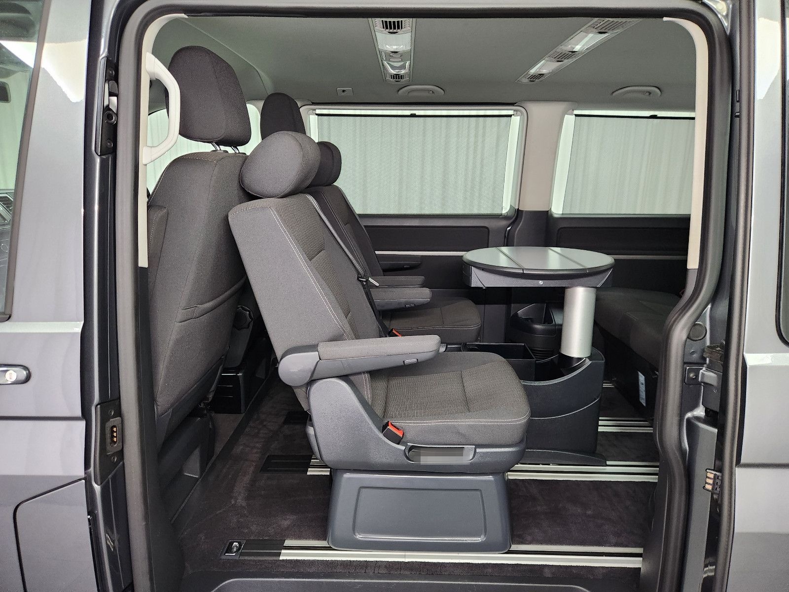 Volkswagen T6 Multivan Comfortline 2x Schiebetür Stdhzg M&S foto 10