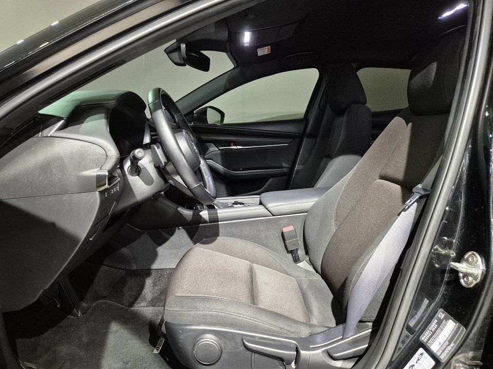 Mazda 3 Selection G-150/AT/Navi/Head-Up/Matrix-LED foto 7