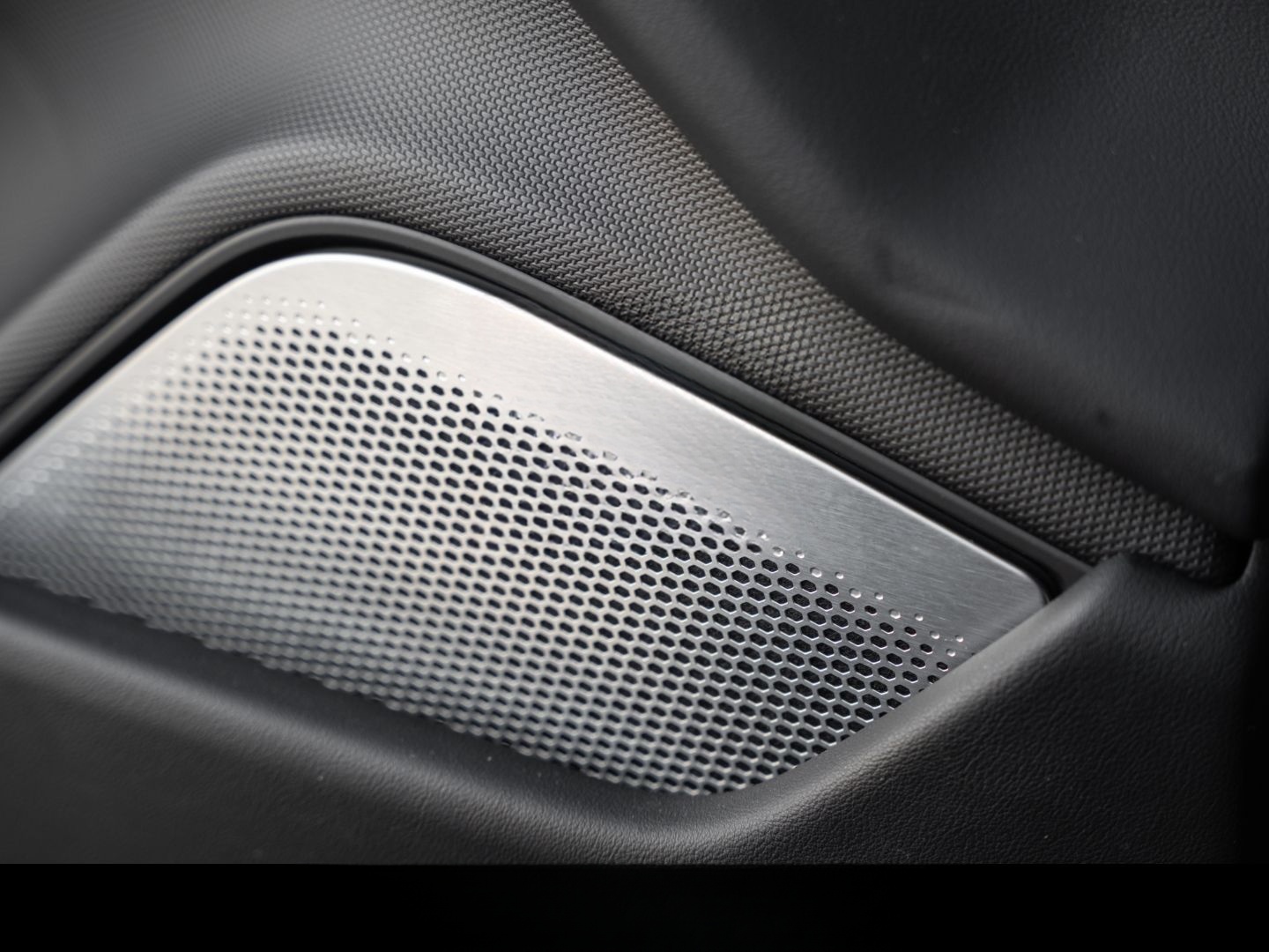 Porsche Taycan 4S Burmester HA-Lenkung InnoDrive Head-Up foto 18