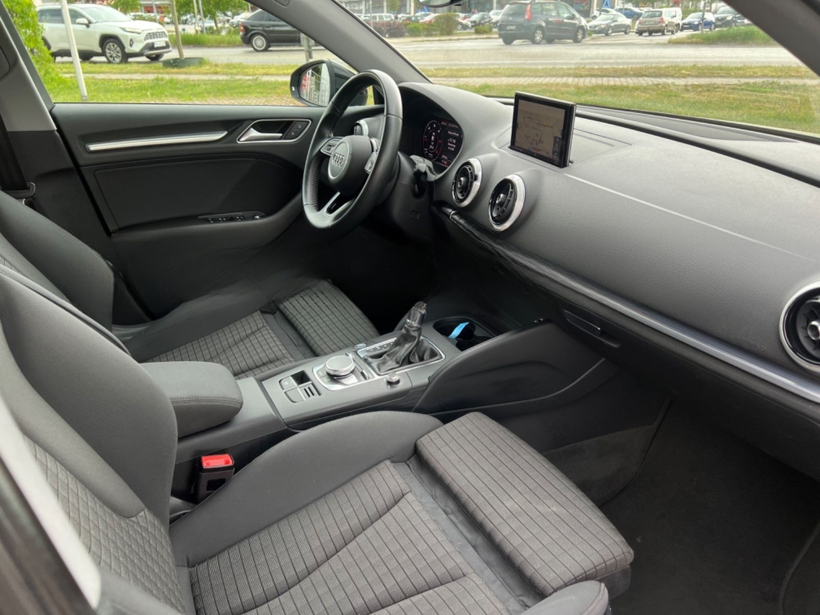 Audi A3 Limousine 35 TDI sport foto 11