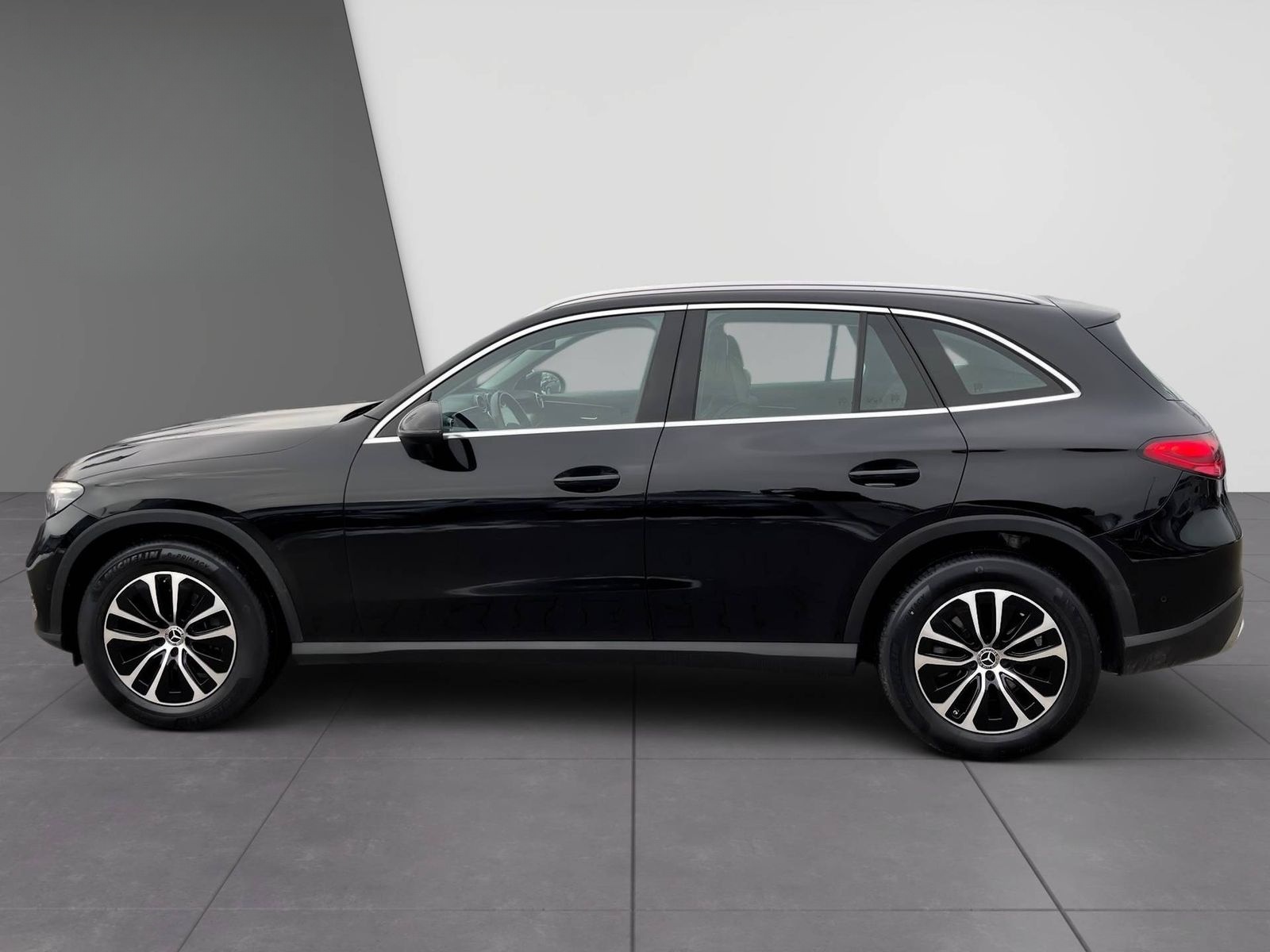 Mercedes-Benz GLC 220 d 4M Avantgarde++DIGITAL+Distr+AHK+Kam foto 5