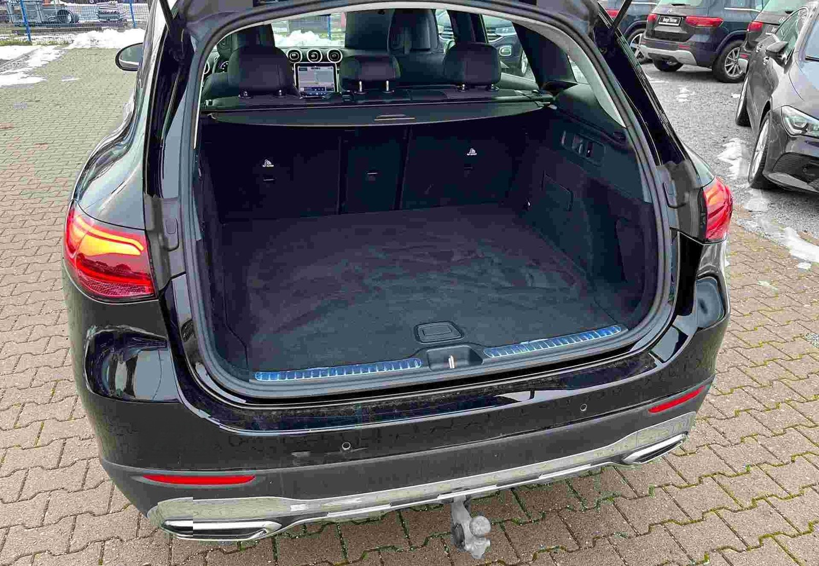 Mercedes-Benz GLC 220 d 4M Avantgarde++DIGITAL+Distr+AHK+Kam foto 8