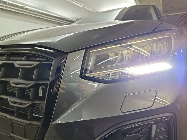 Audi Q2 S line foto 3