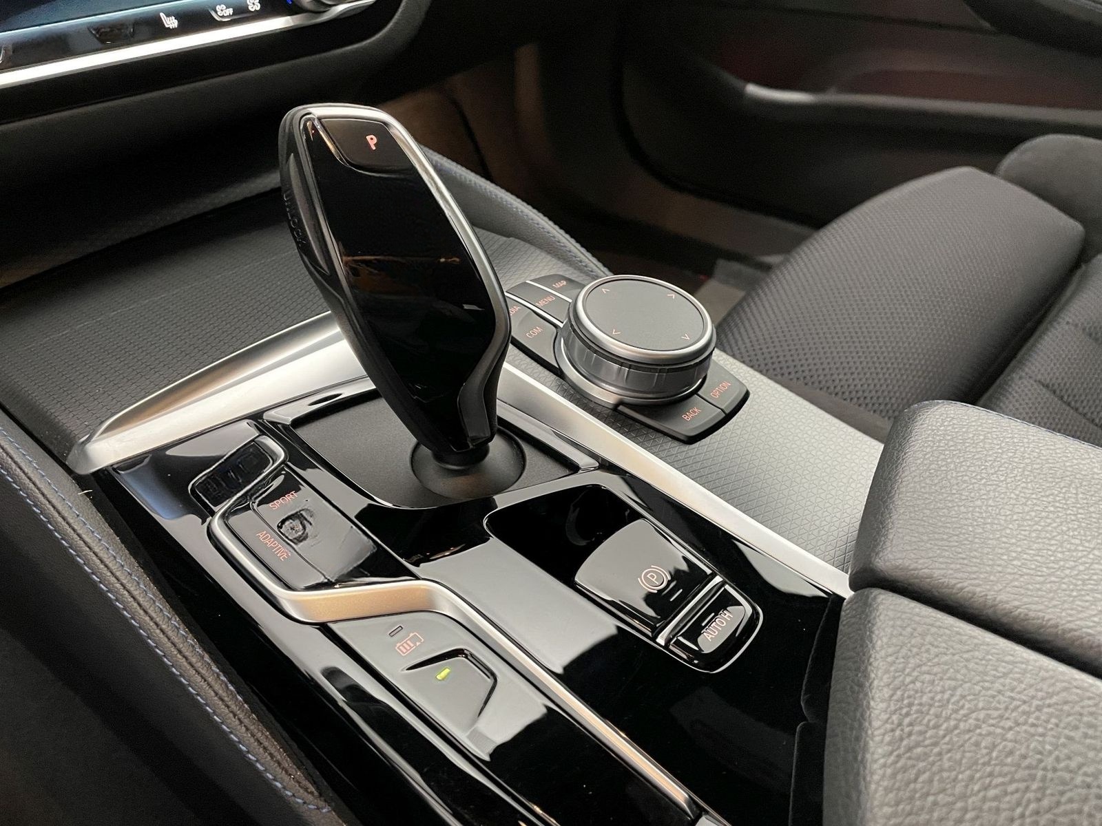 BMW 530e xDrive Touring M Sportpaket LASER RFK HUD N foto 20