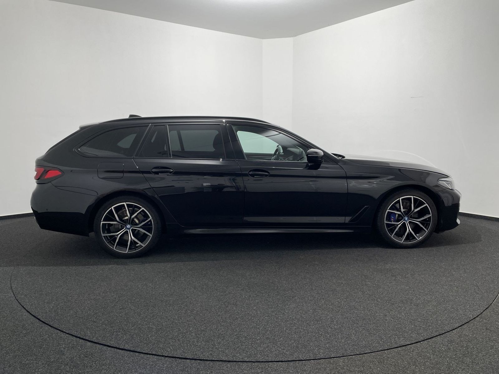 BMW 530e xDrive Touring M Sportpaket LASER RFK HUD N foto 4
