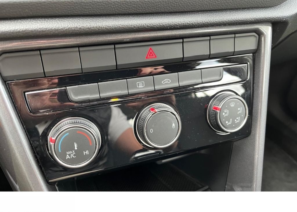 Volkswagen T-Roc 1.5 TSI Style DSG   AHK   Kamera   SHZ   P foto 15