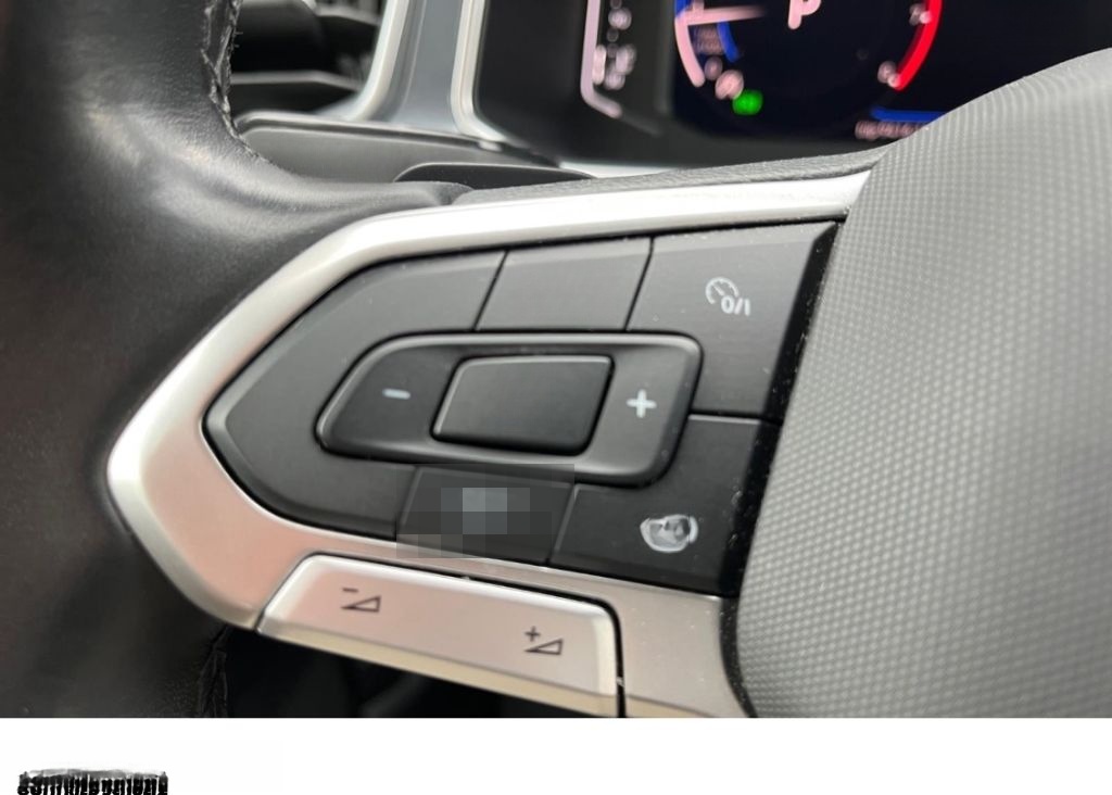 Volkswagen T-Roc 1.5 TSI Style DSG   AHK   Kamera   SHZ   P foto 17