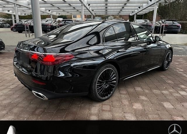 Mercedes-Benz E 300 de AMG Sport Night Distr AHK Pano 360 20'' foto 5