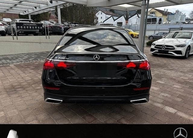 Mercedes-Benz E 300 de AMG Sport Night Distr AHK Pano 360 20'' foto 6