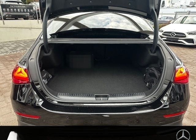 Mercedes-Benz E 300 de AMG Sport Night Distr AHK Pano 360 20'' foto 7