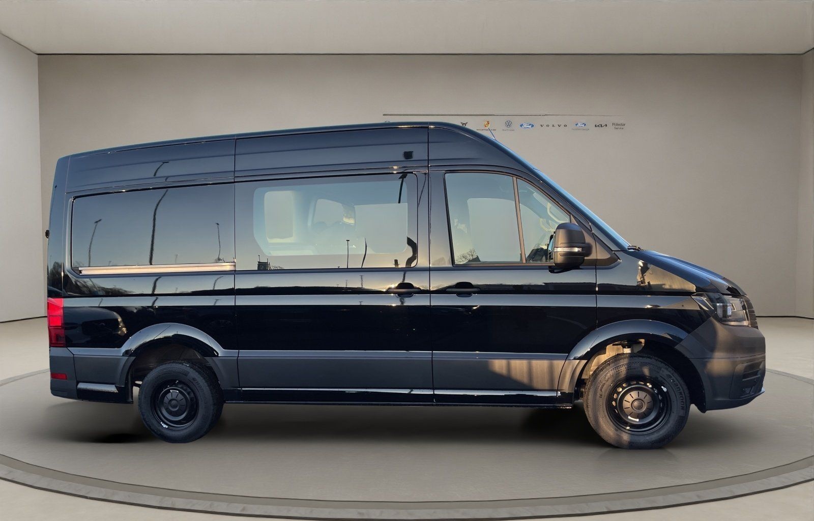 Volkswagen Crafter 35 Kasten Plus FWD MR Hochdach TDI foto 6