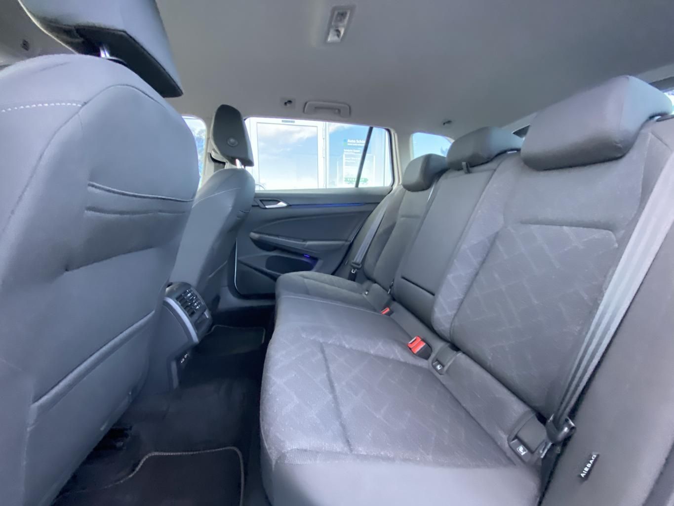 Volkswagen Golf Variant 2.0 TDI Life NAVI+LED+KAMERA+AHK+AP foto 11