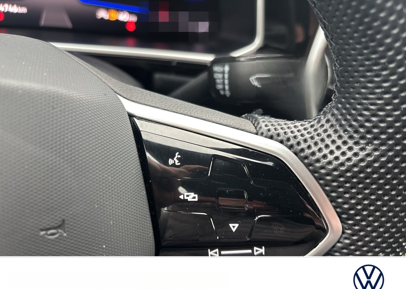 Volkswagen T-Roc 1.0 R-LINE CAM ACC NAVI LM17 LED+ CARPLAY foto 16