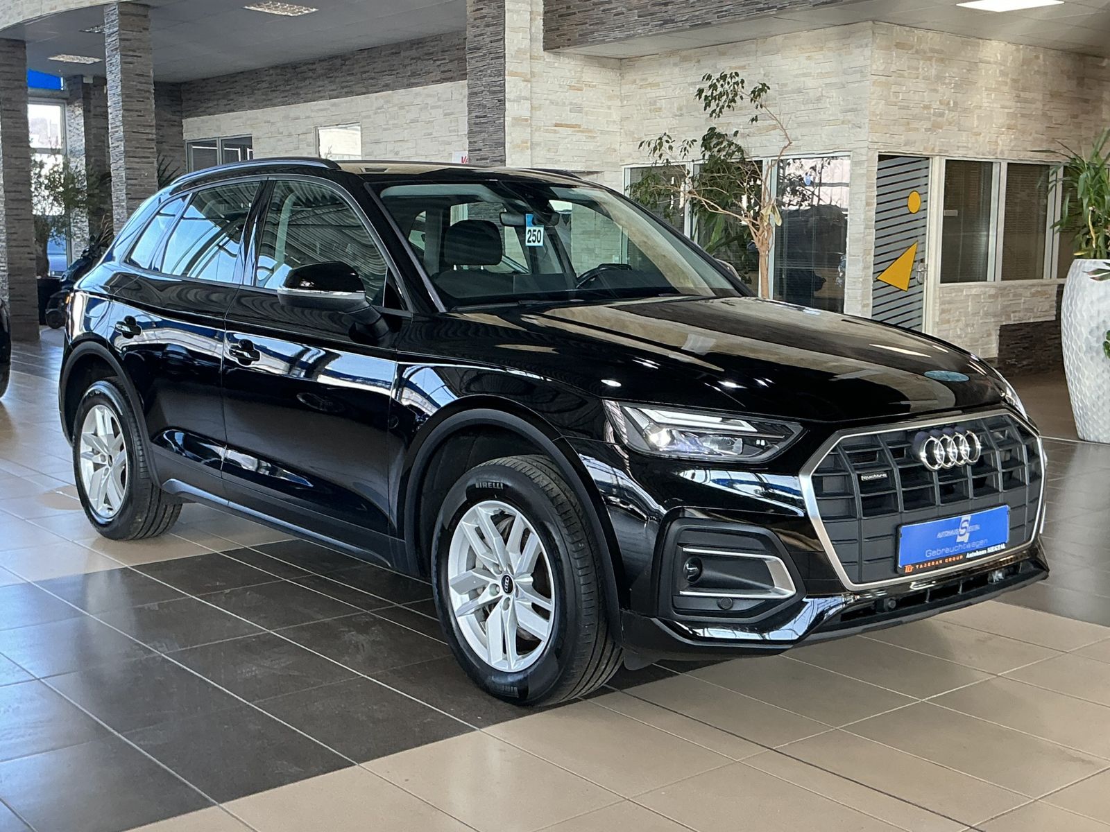 Audi Q5 50 TFSI e quattro AHK LED SHZ Sound-System foto 1