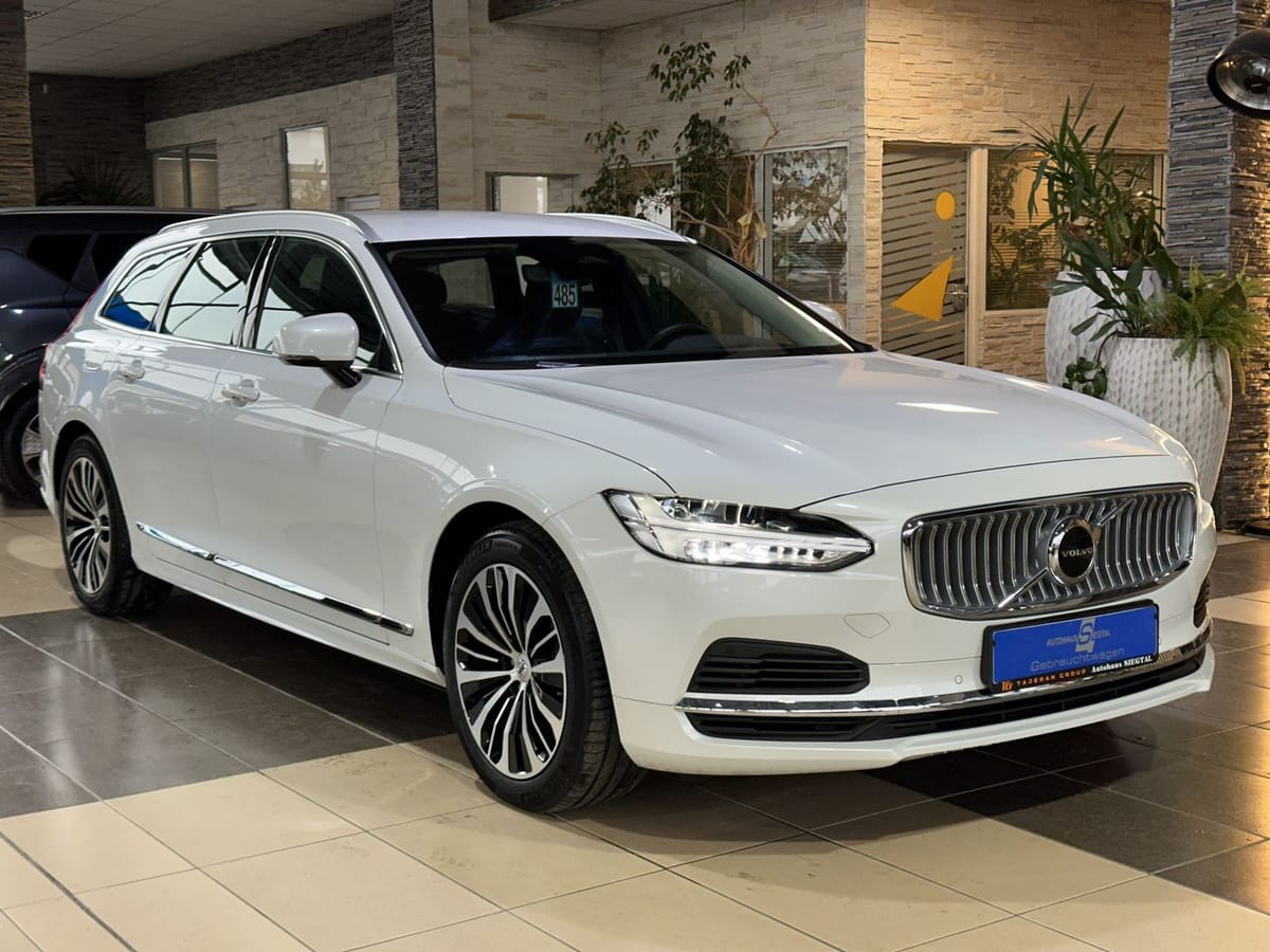 Volvo V90 Core Recharge Hybrid AWD Harman Kardon Leder foto 1