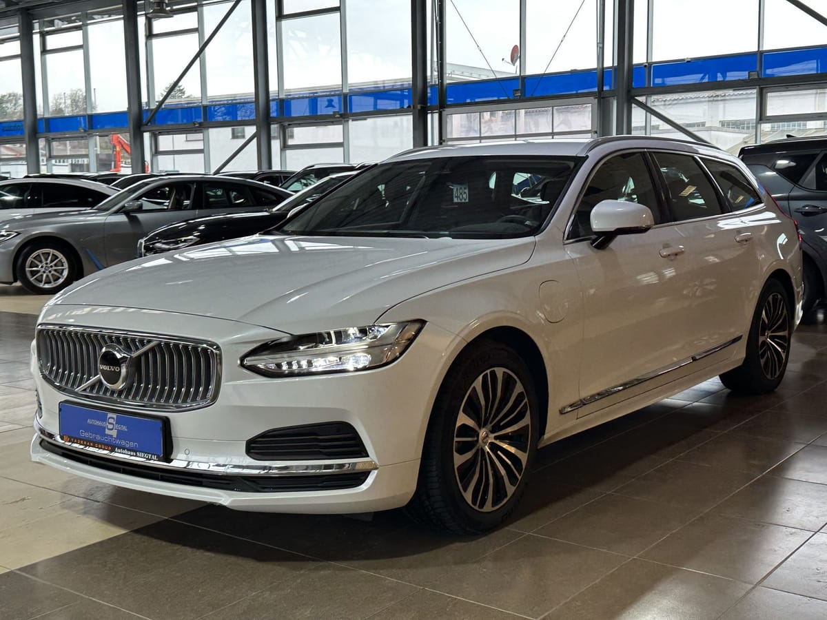 Volvo V90 Core Recharge Hybrid AWD Harman Kardon Leder foto 3