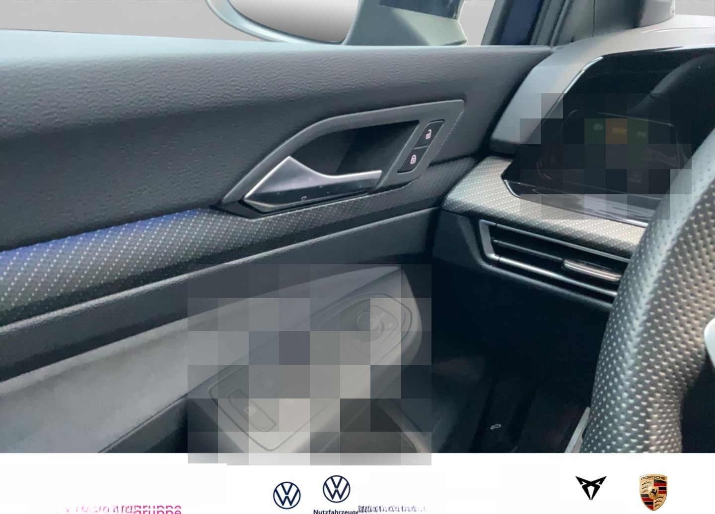 Volkswagen Golf VIII R-Line 2,0 TSI DSG Sportpaket El. Pano foto 15