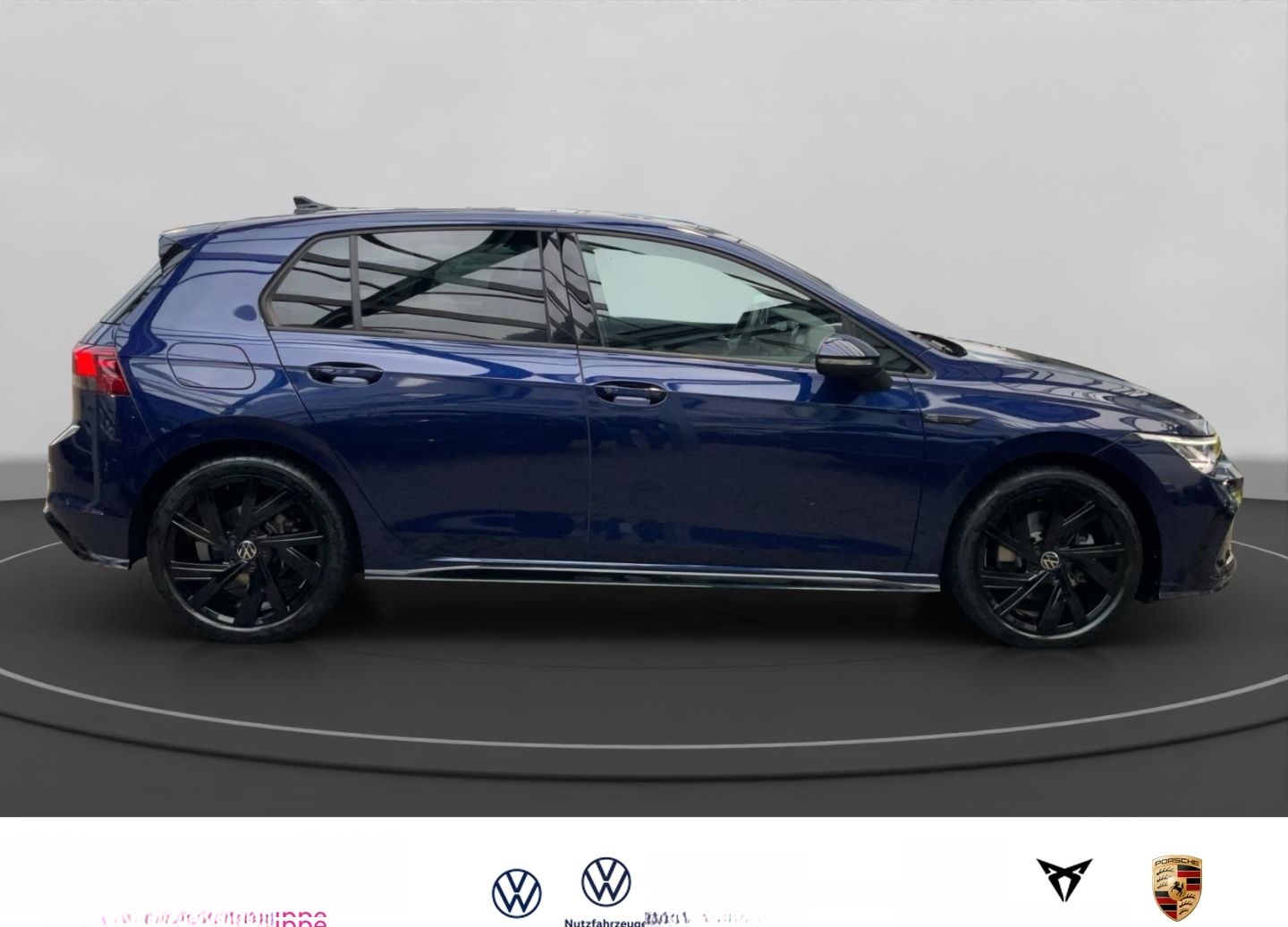 Volkswagen Golf VIII R-Line 2,0 TSI DSG Sportpaket El. Pano foto 3