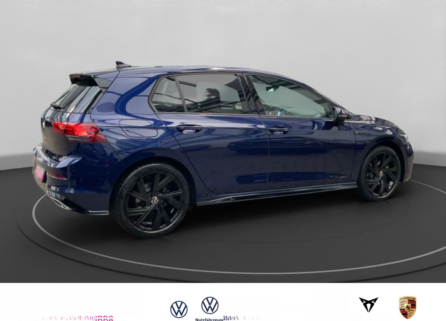 Volkswagen Golf VIII R-Line 2,0 TSI DSG Sportpaket El. Pano foto 4