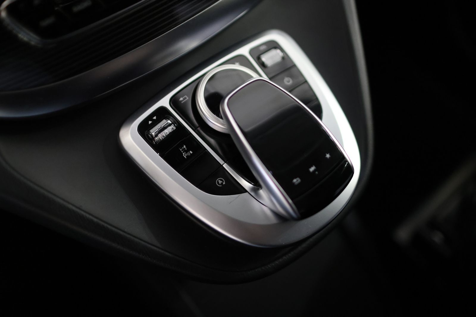 Mercedes-Benz V 220d MARCO POLO / HORIZON EDITION / DISTRONIC foto 14