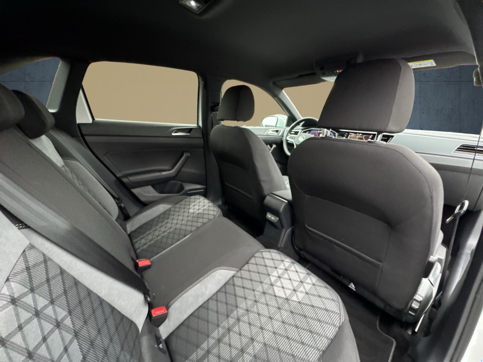 Volkswagen Taigo R-Line 1.5 TSI DSG AHK/Nav/Kam/ACC/Matrix foto 19