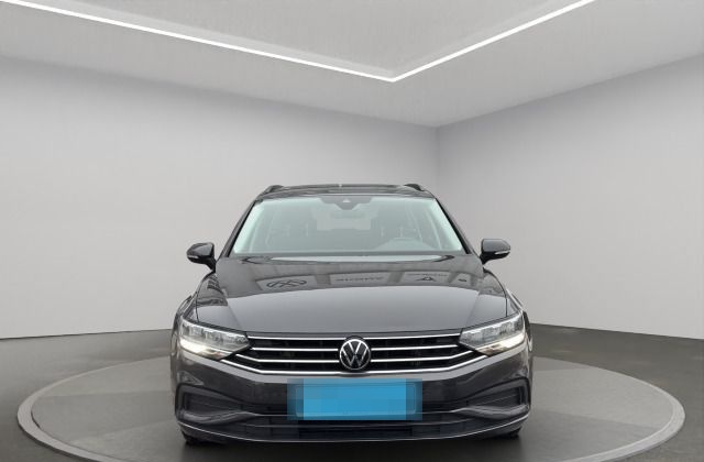 Volkswagen Passat Variant 1.5 TSI DSG NAVI+LED+KAMERA foto 6
