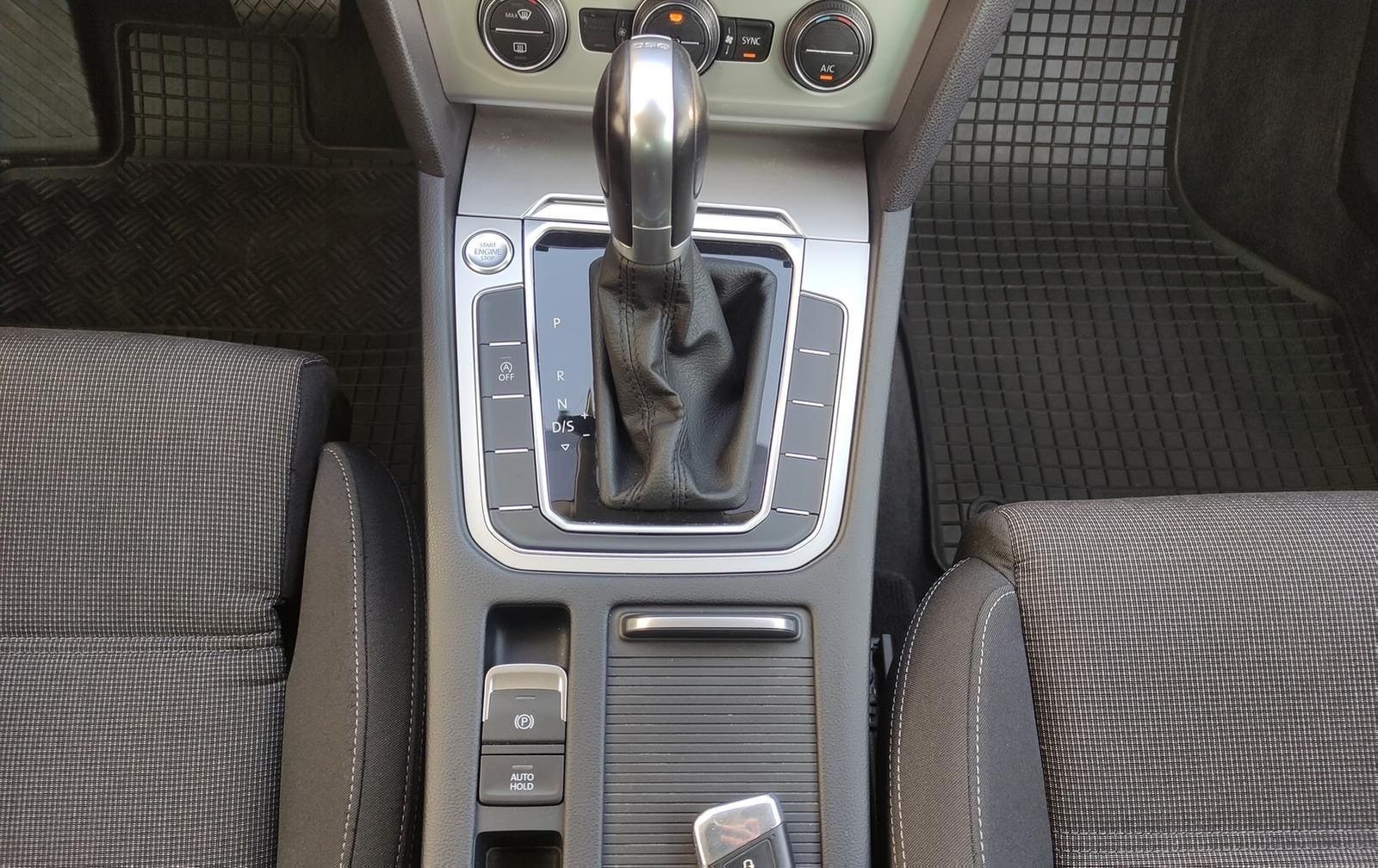 Volkswagen Passat Var. Comfortline2.0 TDI+190Ps+DSG+LED+RFK foto 10