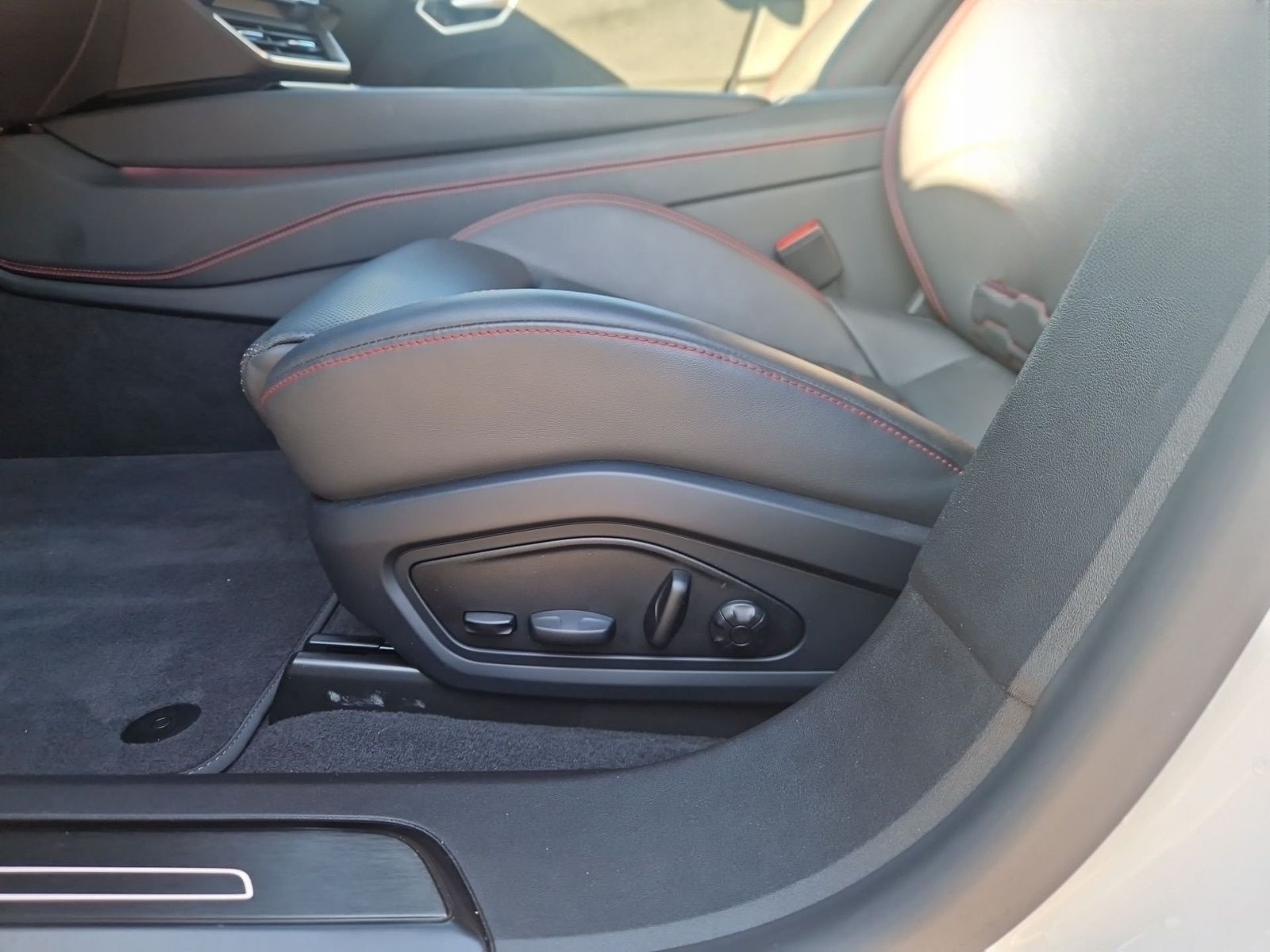 Audi S e-tron GT 592PS NP:158tEUR! PANO.HuD.SITZLUFT. foto 18