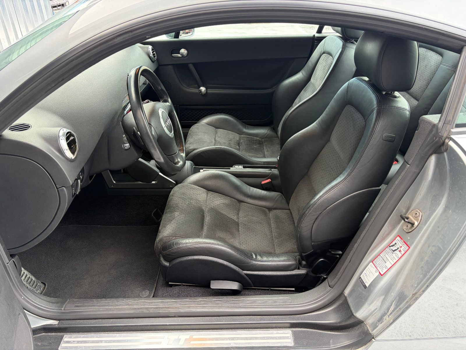 Audi TT Coupe 3.2 quattro · Automatik · Tempomat · foto 23