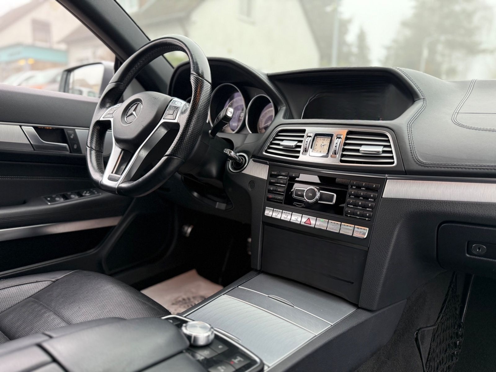 Mercedes-Benz E400 CABRIO*AMG*KAMERA*COMAND*LED-ILS*EXCLUSIV* foto 14