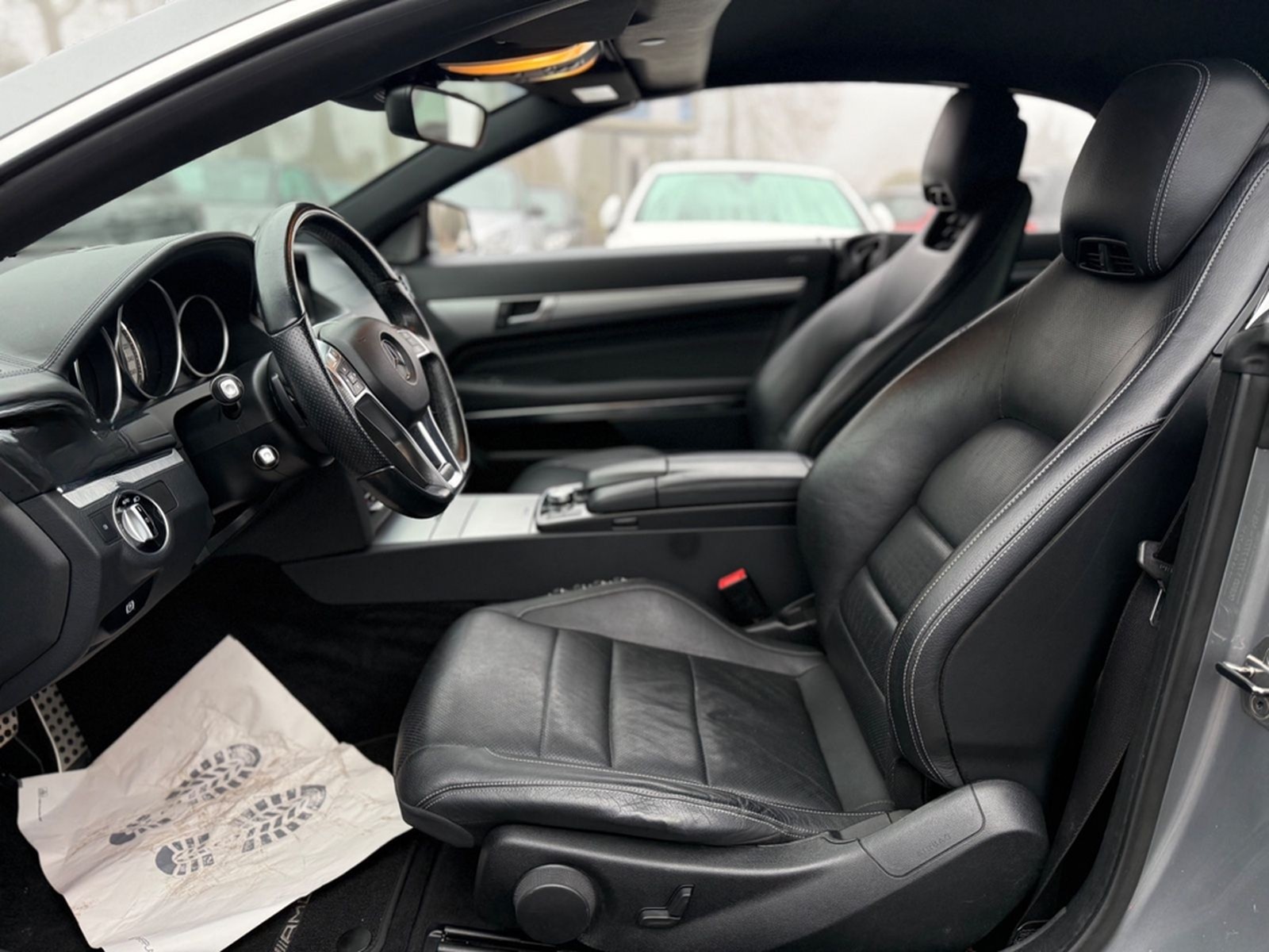 Mercedes-Benz E400 CABRIO*AMG*KAMERA*COMAND*LED-ILS*EXCLUSIV* foto 16