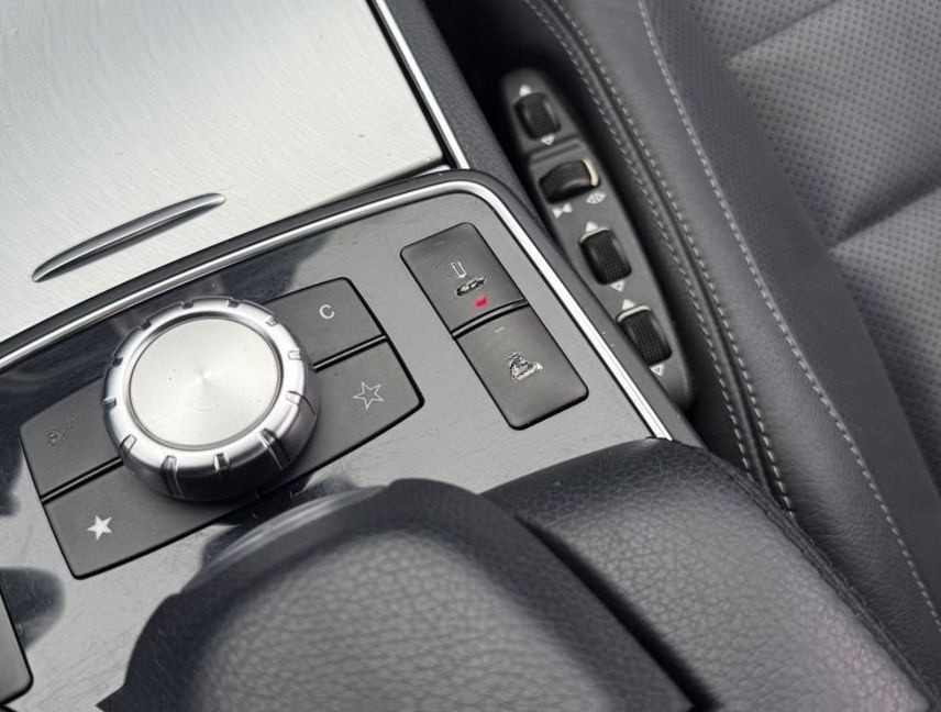 Mercedes-Benz E400 CABRIO*AMG*KAMERA*COMAND*LED-ILS*EXCLUSIV* foto 4