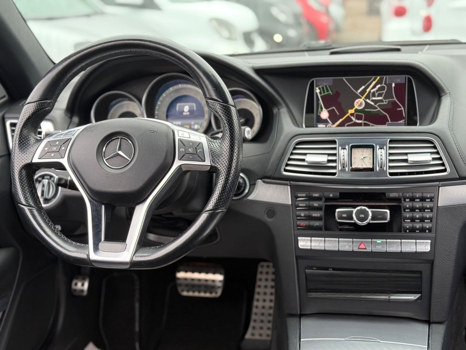 Mercedes-Benz E400 CABRIO*AMG*KAMERA*COMAND*LED-ILS*EXCLUSIV* foto 6