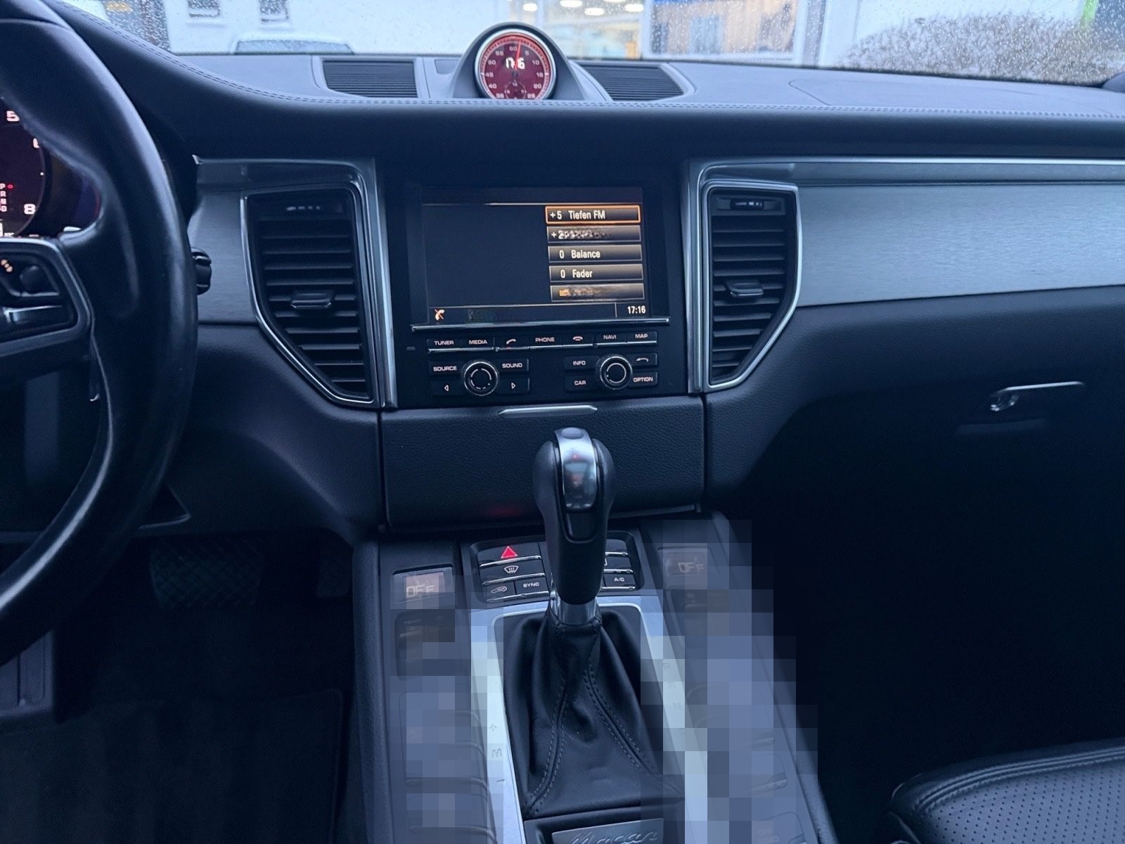 Porsche Macan Turbo Chrono Panorama  21 Zoll foto 14