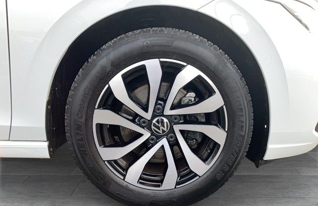 Volkswagen Golf VIII 1.5 TSI Active ACC AHK CAM LED NAVI foto 6