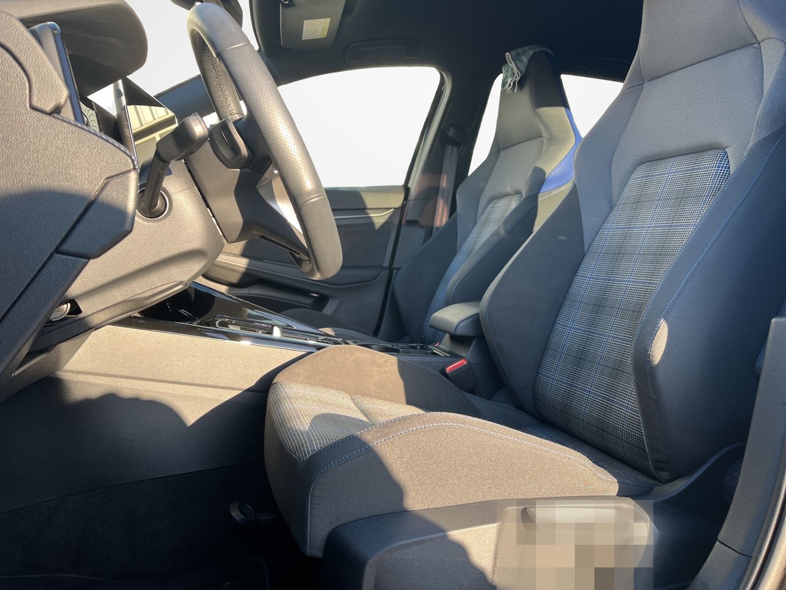 Volkswagen Golf GTE 1.5 TSI DSG eHybrid  HeadUp Navi LED Ka foto 8