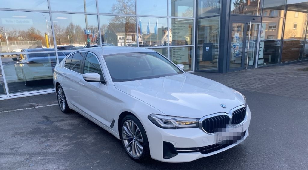 BMW 530 d xDrive Limousine HeadUp/LiveCockpitPro/Sit foto 5